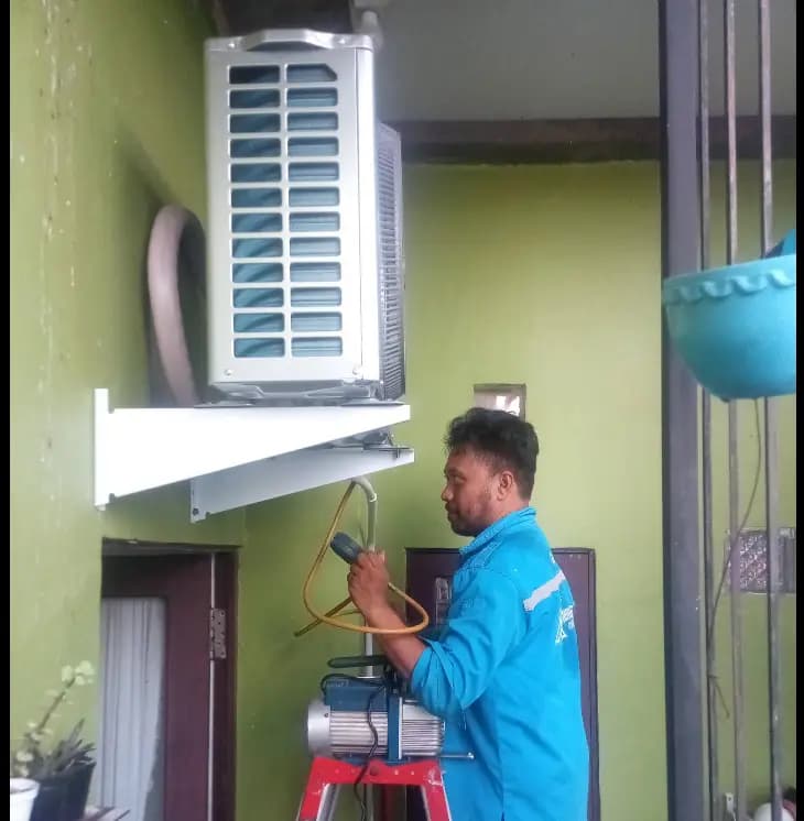 SERVIS AC BERGARANSI